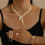 European And American Exquisite Bridal Rhinestone Zircon Jewelry Necklace Earrings Bracelet Three-Piece Set Wedding Dress Dinner Jewelry
