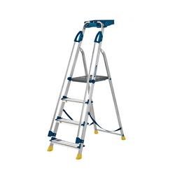 Werner Workstation 4 Tread Stepladder with Twin Safety Handrails Blue 7050418L